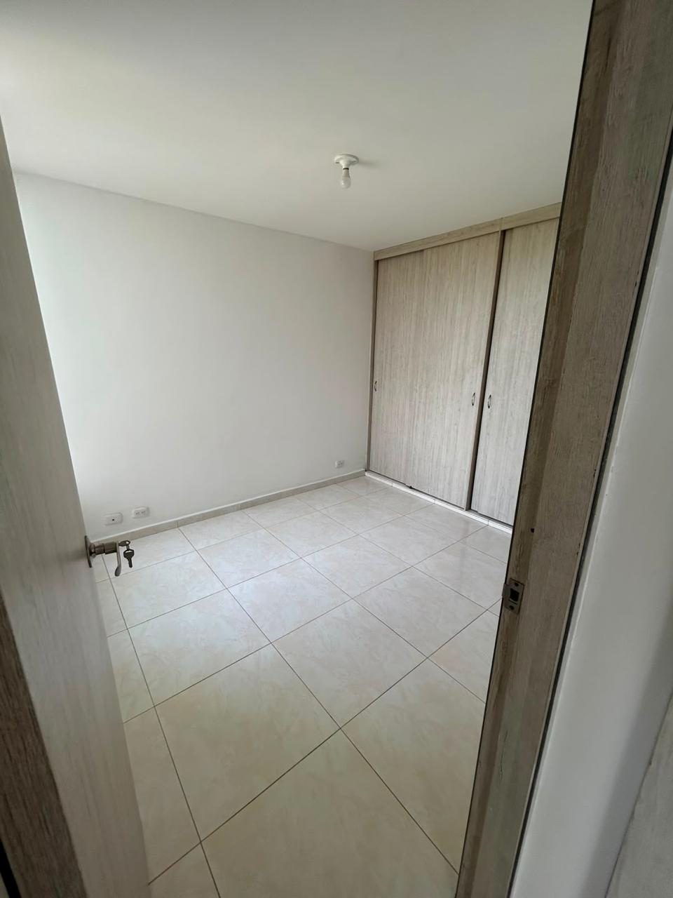 Apartamento en arriendo en Sur, Cali en Sur, Cali — foto 5 de 6