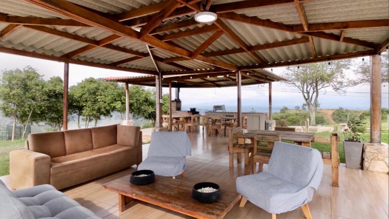 Casa en arriendo en La Paz, Cali en Finca altos de golondrinas, La Paz, Cali