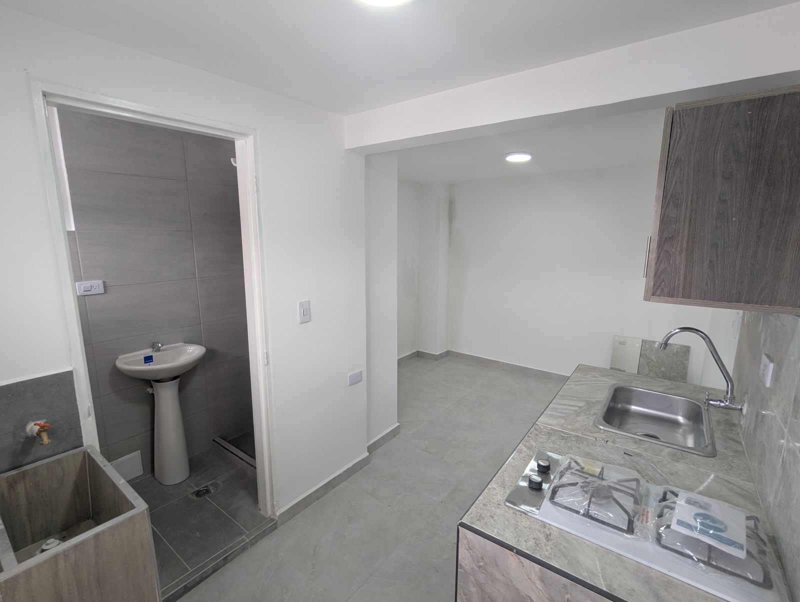 Apartaestudio en arriendo en Miraflores, Cali en Miraflores, Cali — foto 2 de 3