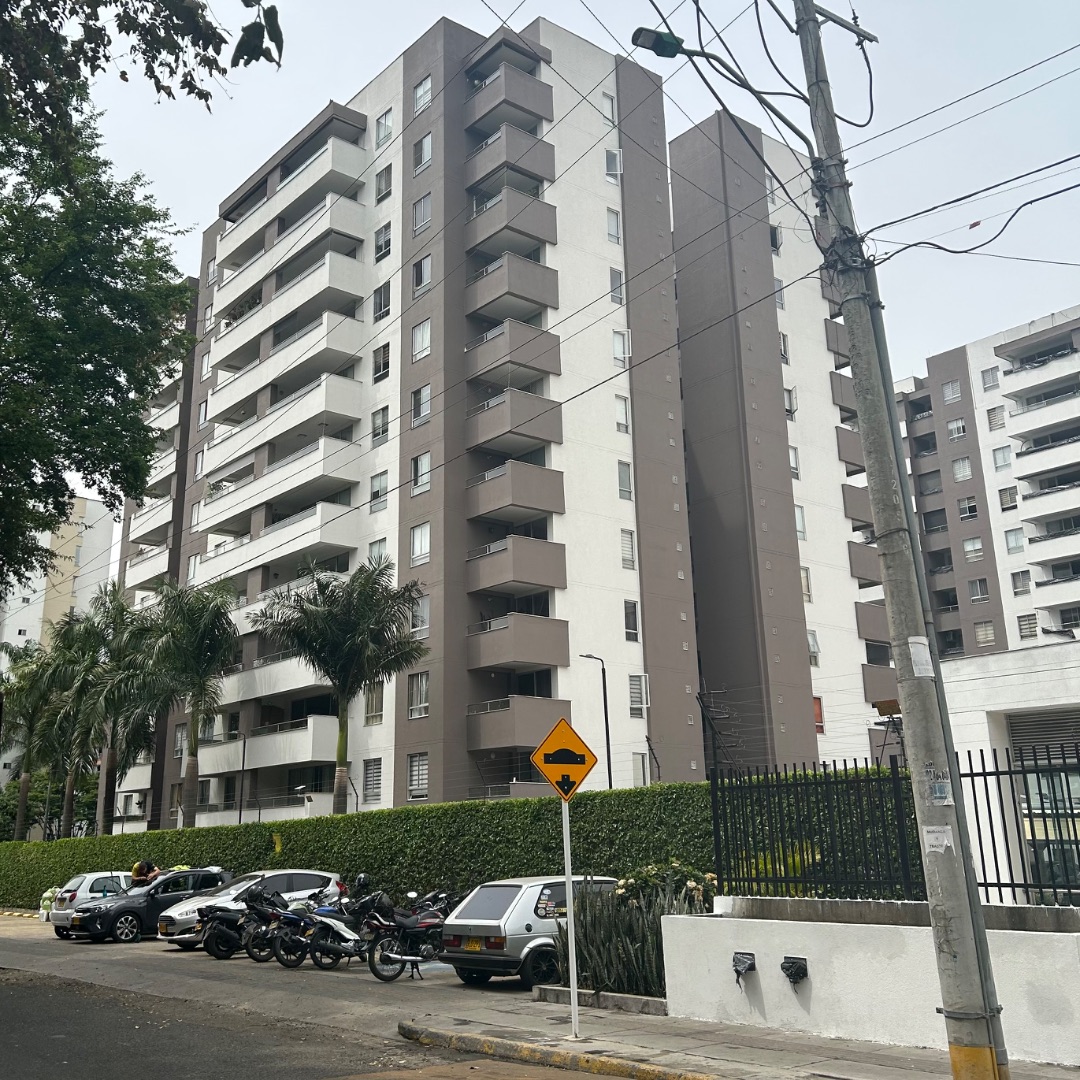 Apartamento en arriendo en PATIOS DE LA FLORA Norte, Cali en CR ZAGUAN DE LA FLORES, PATIOS DE LA FLORA Norte, Cali