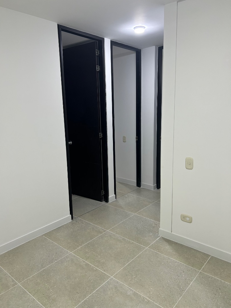 Apartamento en arriendo en PATIOS DE LA FLORA   Norte, Cali en PATIOS DE LA FLORA   Norte, Cali — foto 8 de 18