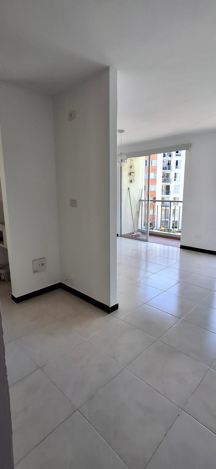 Apartamento en arriendo en Riveras del Rosario, Jamundí en Riveras del Rosario, Jamundí — foto 2 de 10